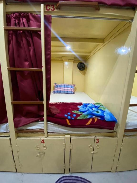 Namo Guest House Only For Indians Varanasi Exterior foto