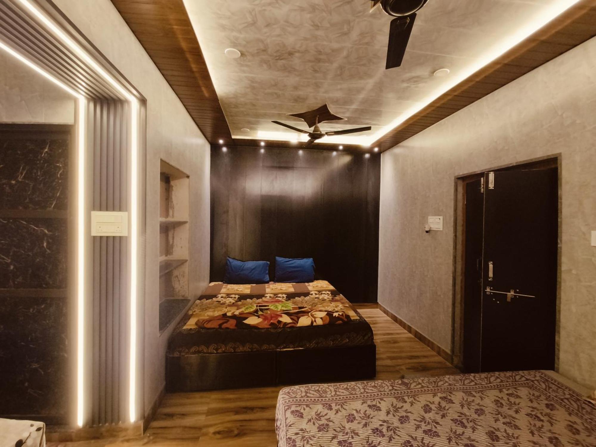 Namo Guest House Only For Indians Varanasi Exterior foto